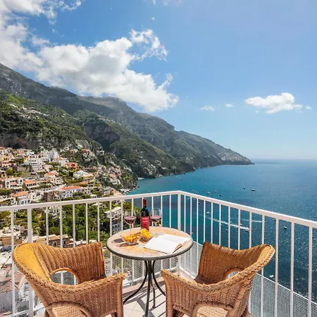 Konukevi Anfitrite 4*