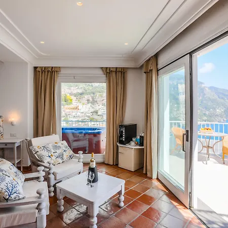 Konukevi Anfitrite 4*