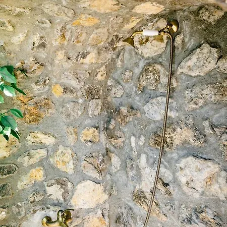 Anfitrite Pensión 4*